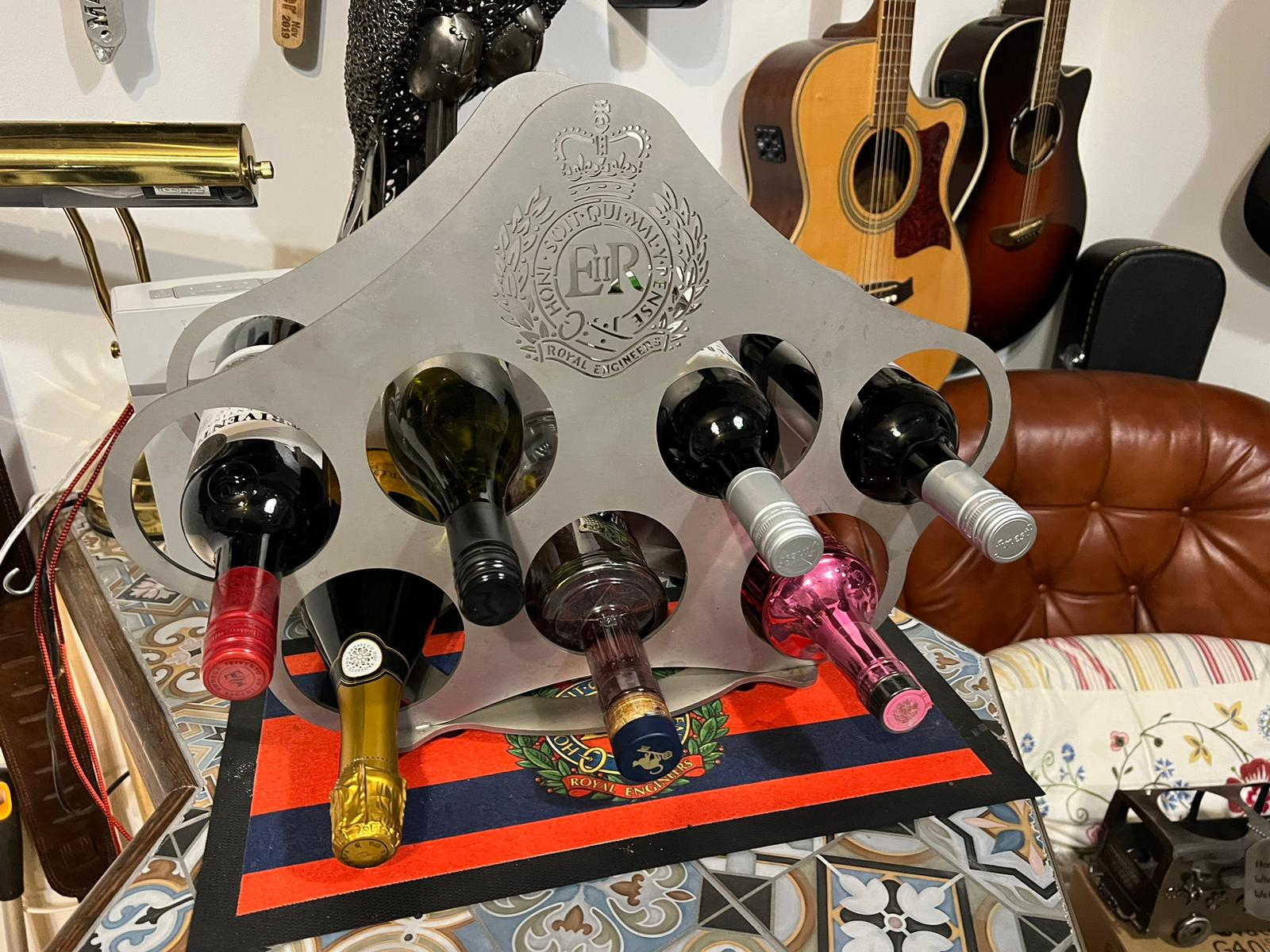 Wine holder for 7 bottles